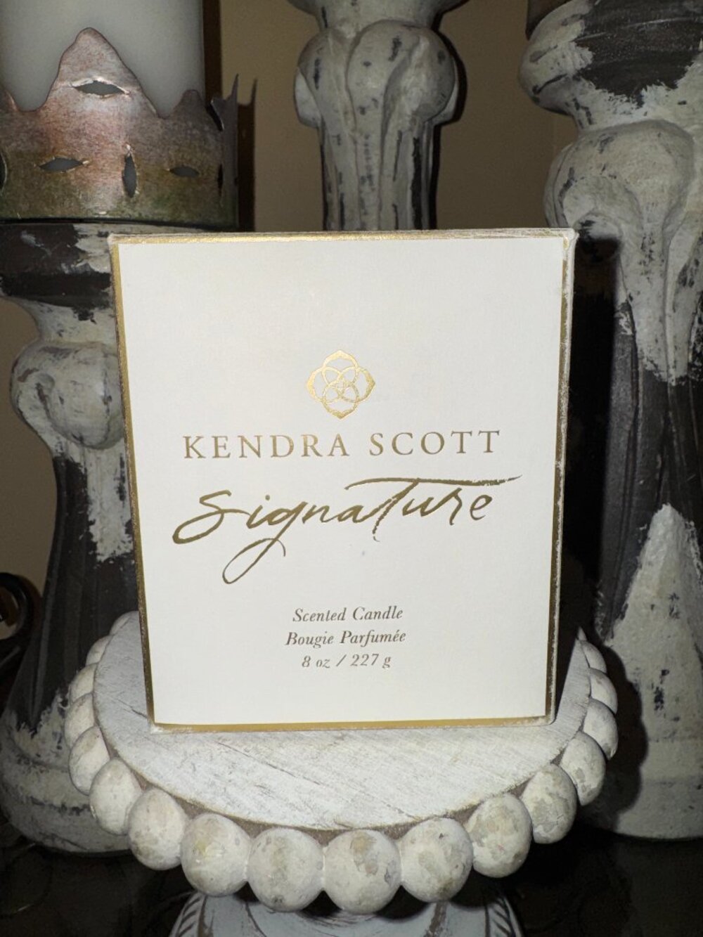 Kendra Scott Signature Scented Candle – Bougie Parfumée